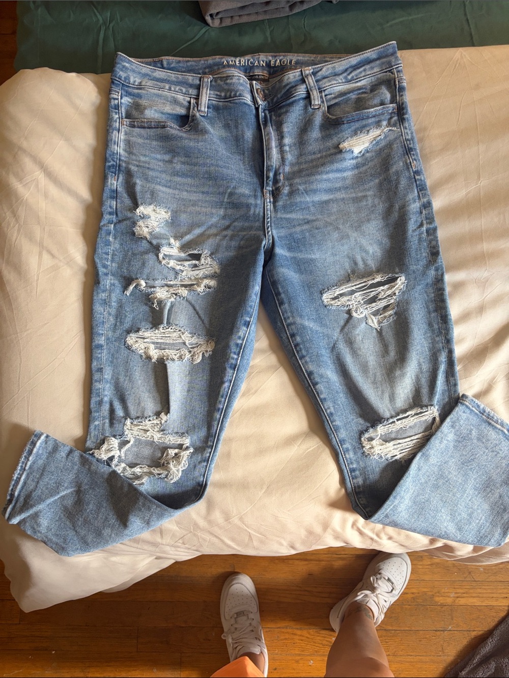 American Eagle Outfitters High-Rise Light Wash Distressed Jeggings